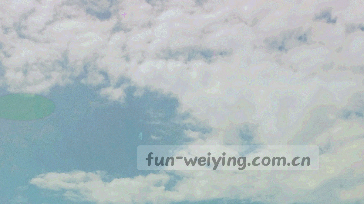 横向回放时间轴上的操作编号节点被依次点亮，编号以描边等宽字体呈现